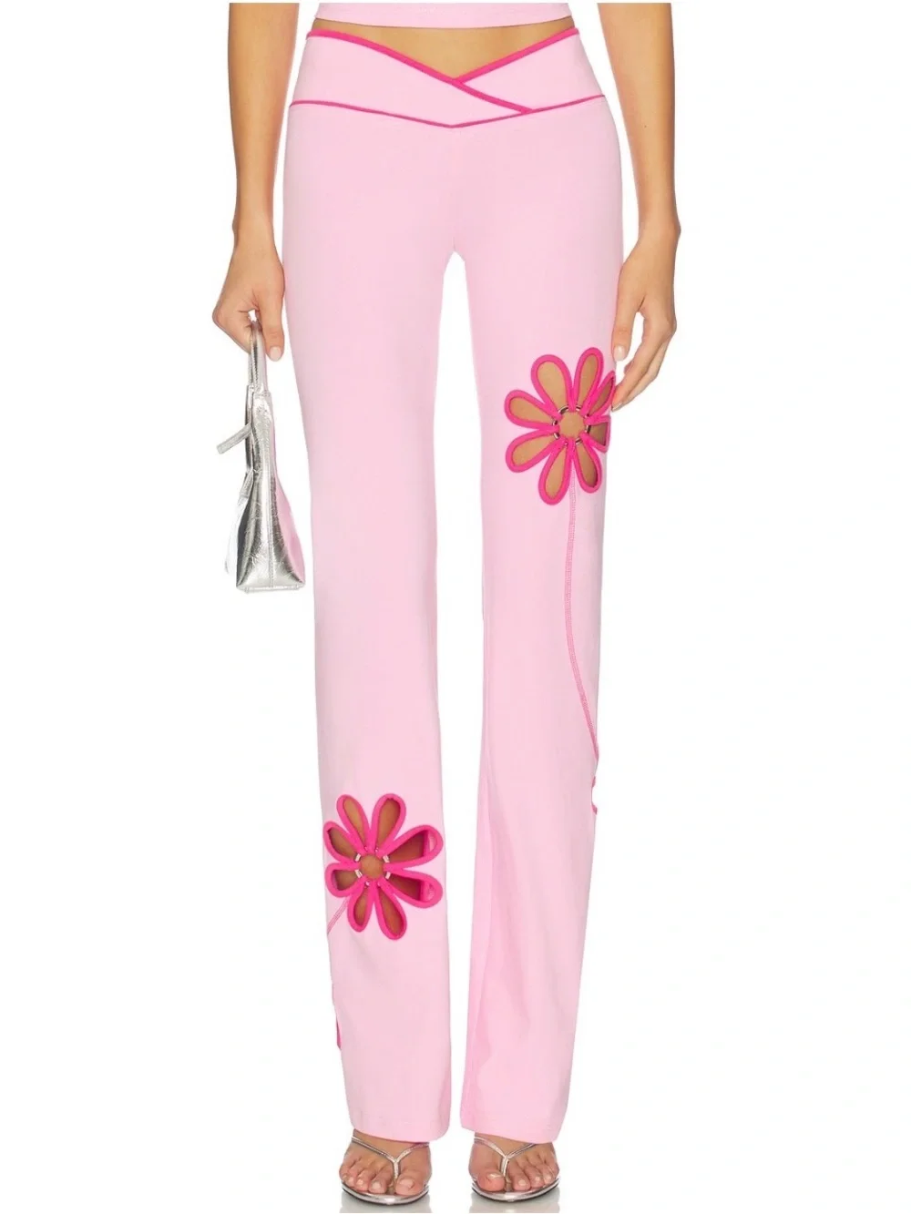 Hilary Duff concert outfit